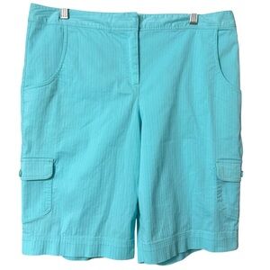 Izod Women’s Aqua Blue Cargo Shorts with Flat Front Design Size 12.